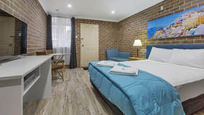 Buccaneer Motel offers accommodation options in Long Jetty The Entrance NSW which includes Deluxe Queen rooms, Deluxe Family rooms, and fully renovated Deluxe Twin Rooms.